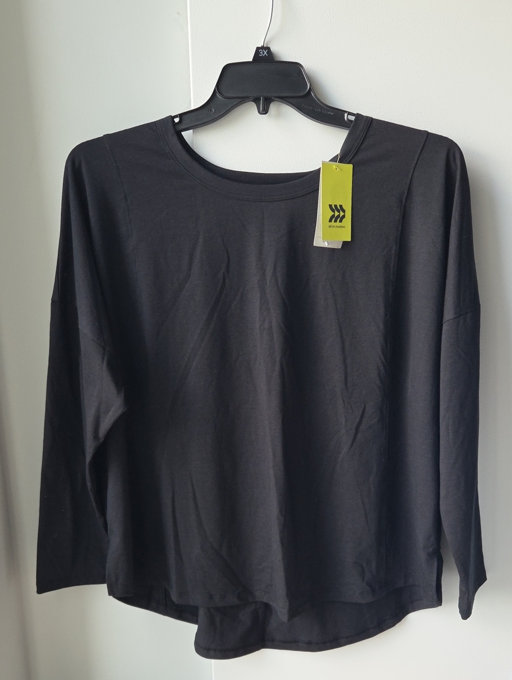 all in motion Black Long Sleeve Workout Crewneck Top With Keyhole Back